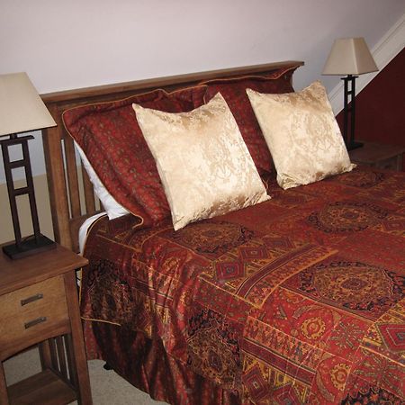 Genelle House B&B Guest House Экстерьер фото