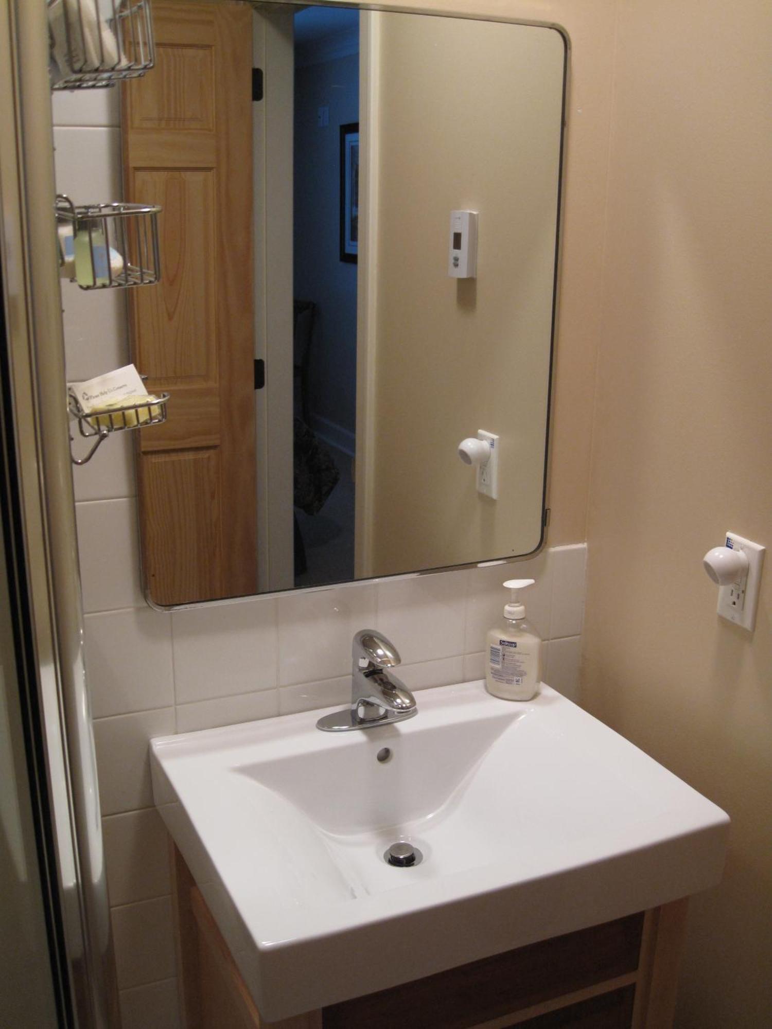 Genelle House B&B Guest House Экстерьер фото