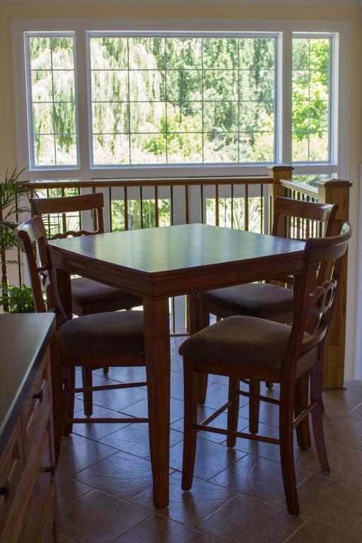 Genelle House B&B Guest House Экстерьер фото