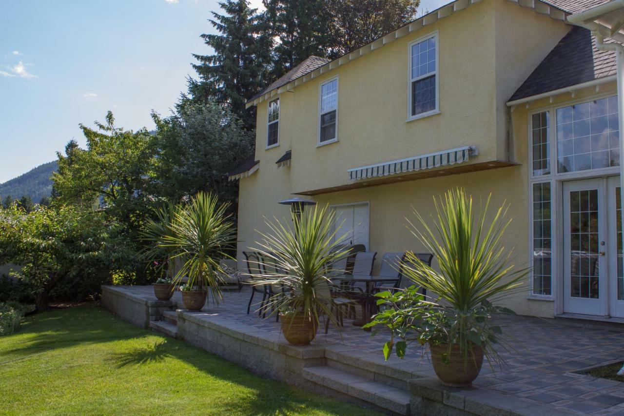 Genelle House B&B Guest House Экстерьер фото